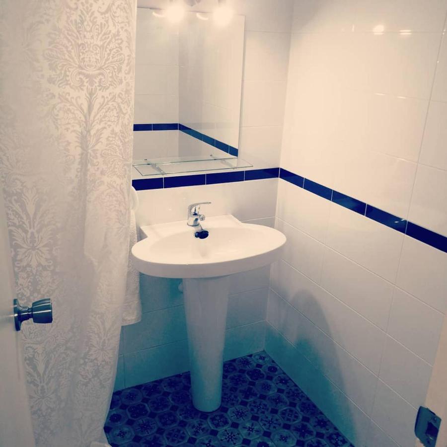 Hotel Hostal La Parada Huelva Zewnętrze zdjęcie